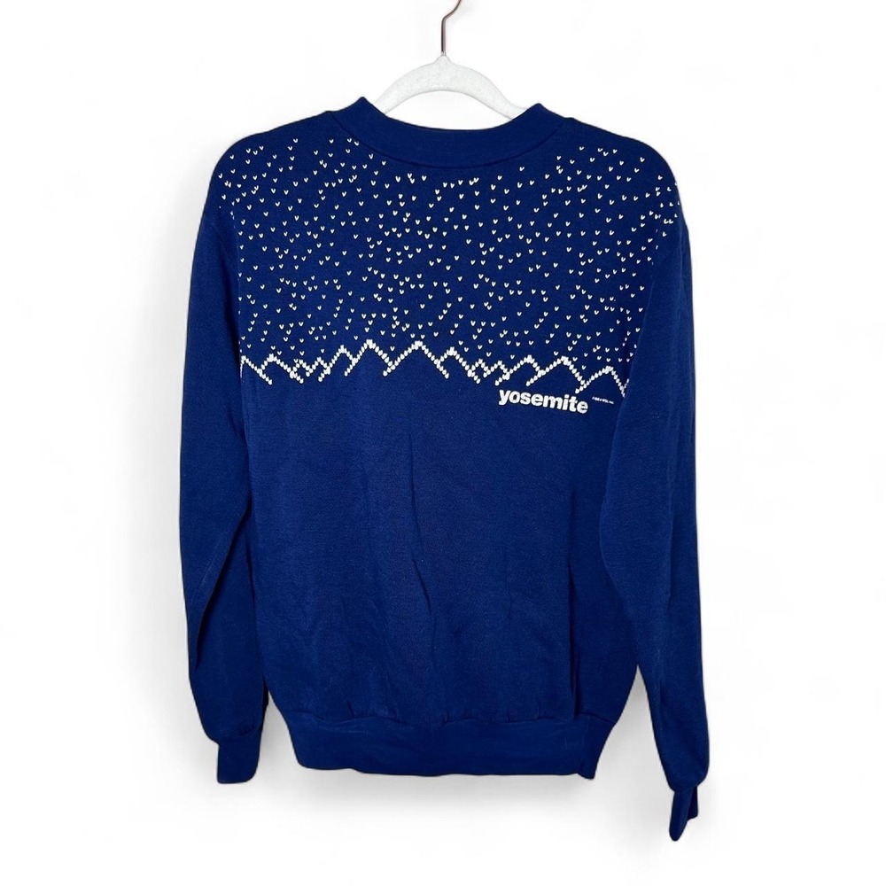 Yosemite National Park Blue Crewneck Sweatshirt White Mountain Range 'Yosemite'